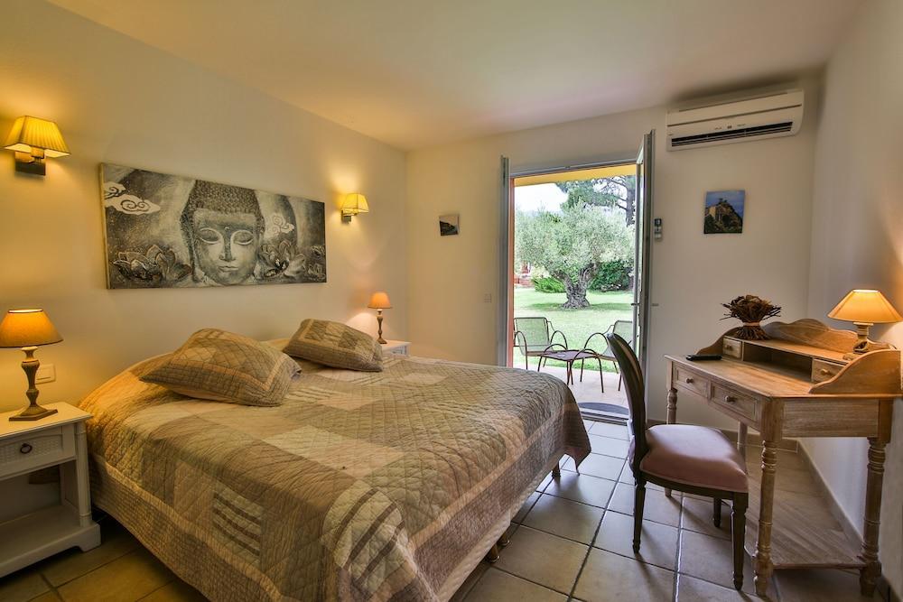 Hotel Du Pont De L'Oso Lecci Buitenkant foto