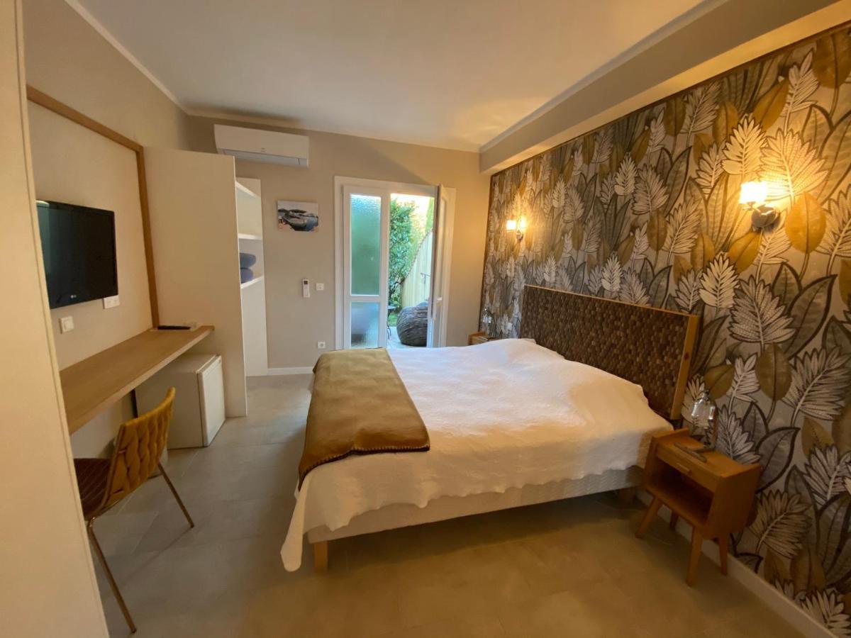 Hotel Du Pont De L'Oso Lecci Buitenkant foto
