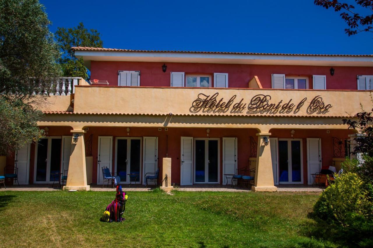Hotel Du Pont De L'Oso Lecci Buitenkant foto